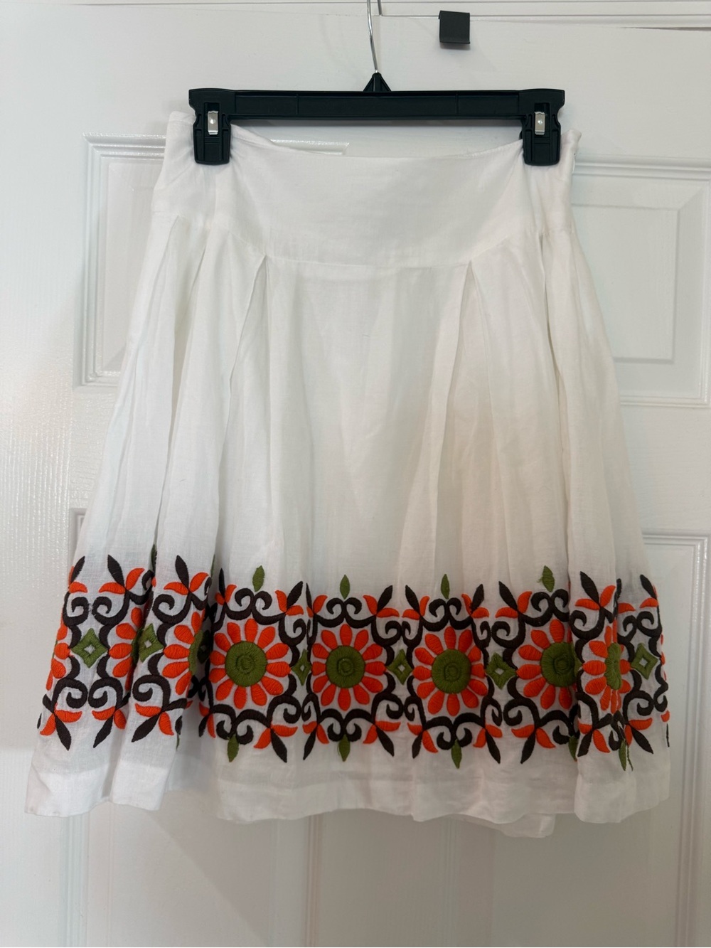 Molly of New York White A-Line Skirt with Embroidered Floral Border